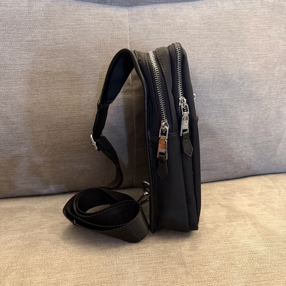 Prada Re-Nylon Black Crossbody Bag Men - Picture 3 of 5